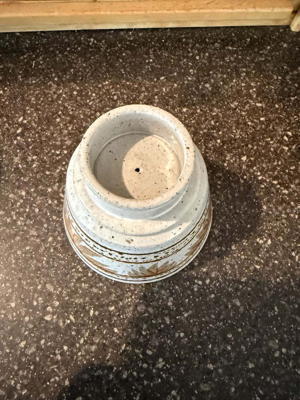 Pfaltzgraff Folk Art Hurricane Lamp with Glass Chimney and Ceramic Base - Picture 2 of 3